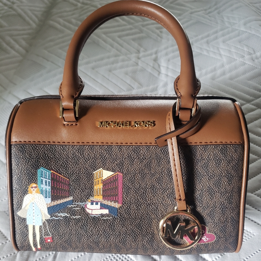 Michael Kors purse